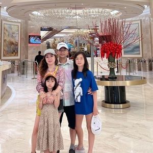 Meet your Posher, Thuong